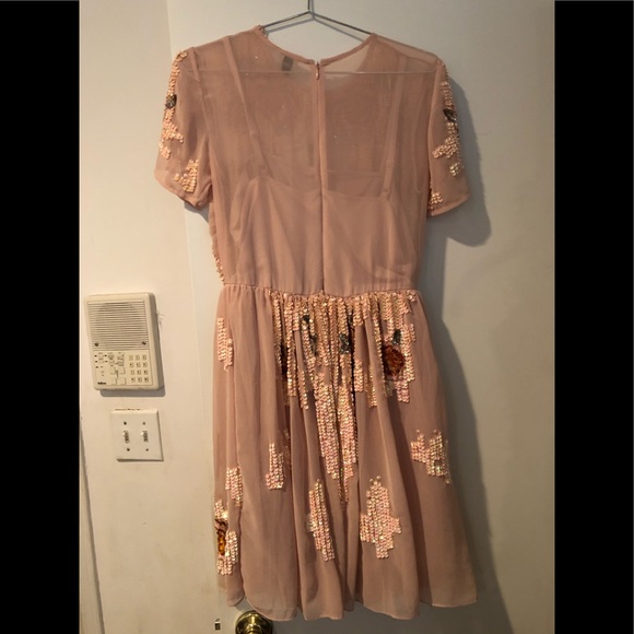 NWT Asos short sleeves sequin flower / Rose dress! - Picture 3 of 4